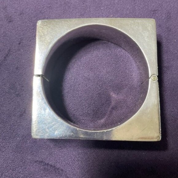 STERLING SILVER UNIQUE SQAURE DESIGN BRACELET - Picture 3 of 6